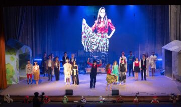 Balul Bobocilor ”Around the world” la USV, cu premii, muzică, dans și invitați surpriză