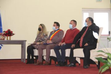 Primăria Pătrăuți a organizat, în premieră, aniversarea cuplurilor de aur din comună