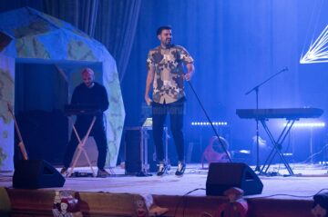 Balul Bobocilor ”Around the world” la USV, cu premii, muzică, dans și invitați surpriză
