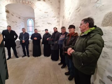 Asistența prezentă la deschiderea oficială a Turnului Lăpușneanu