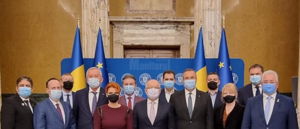 Primarul Sucevei, Ion Lungu, a făcut parte din delegația celor 10 primari de municipii, care s-au întâlnit vineri, la Palatul Victoria, cu reprezentanții Guvernului