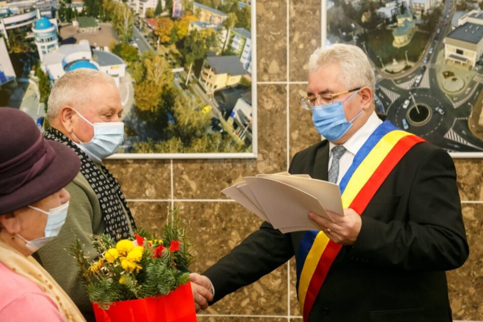 Duminică, 19 decembrie, la sediul Primăriei Suceava, unde au fost invitate 28 de cupluri care au împlinit 50 de ani de căsătorie