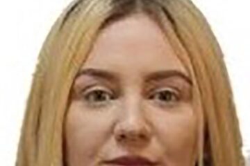 Adina Gabriela Prisacariu, în poza de urmărit general