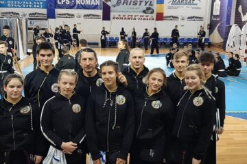 Sportivii participanți la Campionatul National de Co Vo Dao