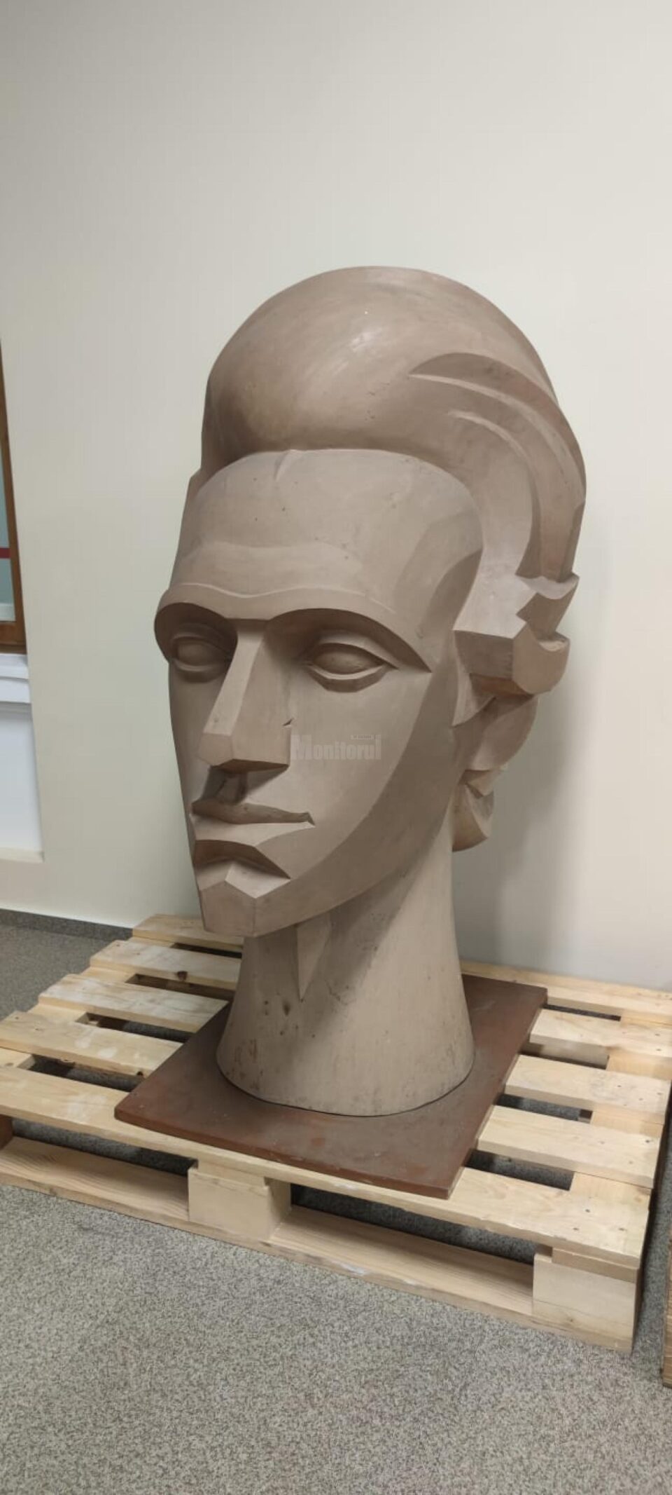 Ciprian Porumbescu, sculptură realizată de Constantin Antonovici