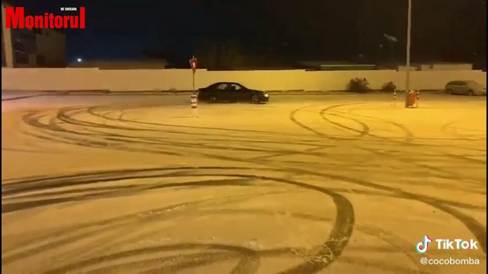 Derapaje controlate cu public