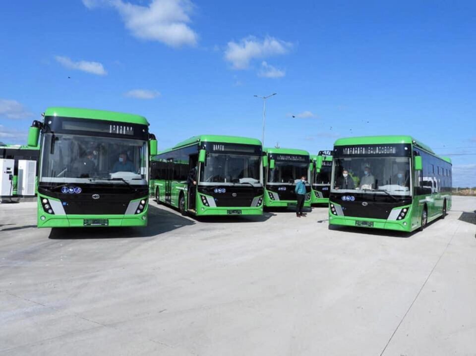 Autobuzele și microbuzele TPL circulă în toate zilele de Crăciun