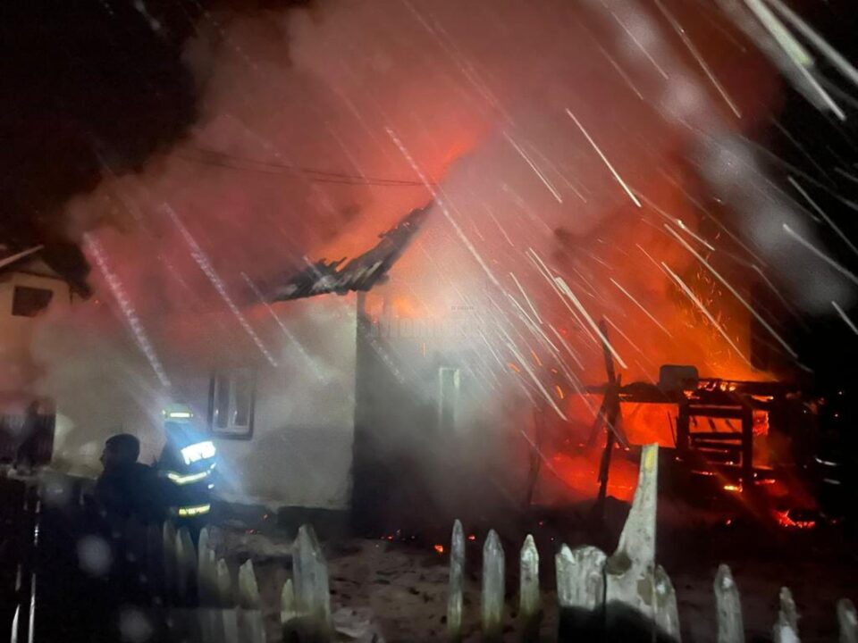 Incendiu la Stulpicani