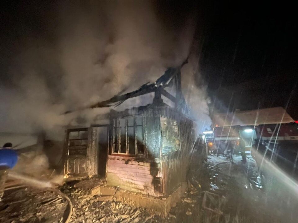 Incendiu la Stulpicani
