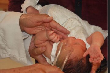 Reglementări canonice privind stabilirea nașilor la botez