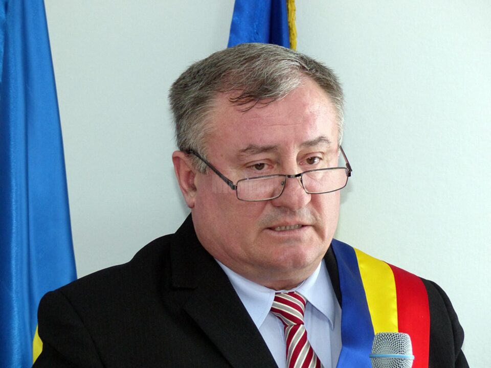 Primarul din Cornu Luncii, Gheorghe Fron