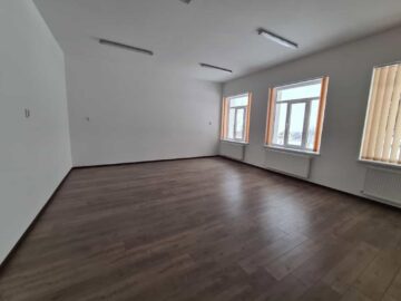 Școala Lisaura, recent reabilitată, va deveni, temporar, sediul Primăriei Ipotești