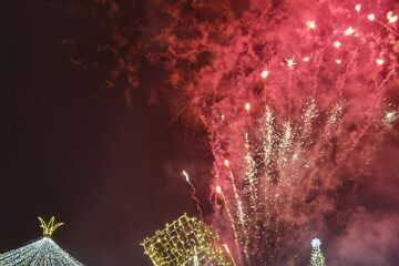 Grandios foc de artificii, în centrul Sucevei, la trecerea în 2022