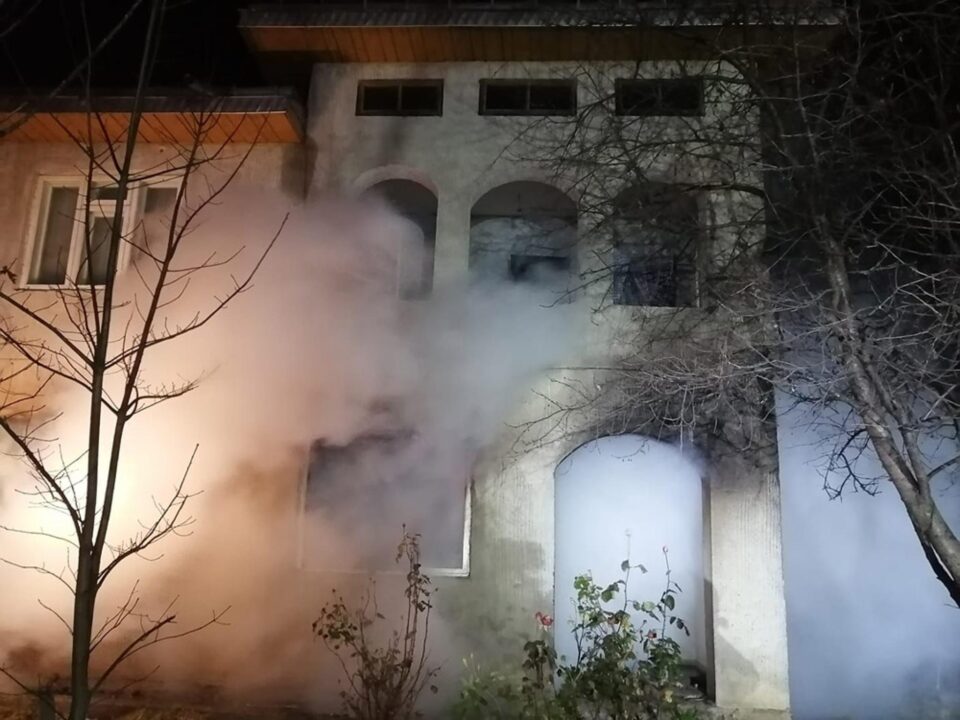 Casa în care s-a petrecut tragedia din noaptea de Revelion
