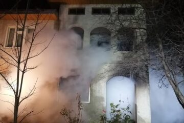 Casa în care s-a petrecut tragedia din noaptea de Revelion