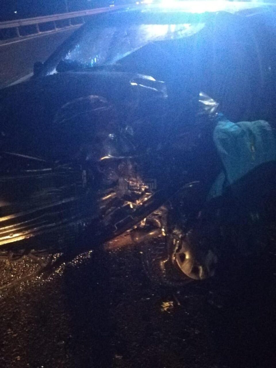 Accident între un microbuz și un autoturism, la Poiana Stampei