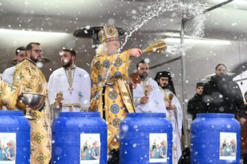 Botezul Domnului la Mănăstirea „Sfântul Ioan cel Nou” Suceava, pe o ninsoare „ca-n povești”