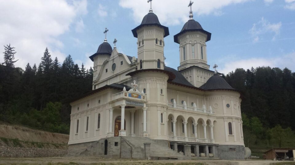Credincioșii de stil vechi, care păstrează calendarul iulian, sărbătoresc vineri Crăciunul Credincioșii de stil vechi, care păstrează calendarul iulian, sărbătoresc vineri Crăciunul