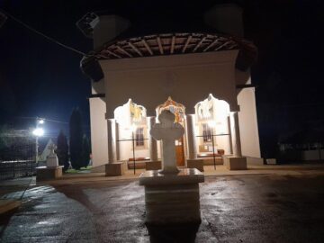 La Fălticeni, Boboteaza a fost sărbătorită cu cruci de gheață