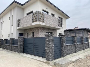 Oamenii din blocul rămas decopertat după o puternică vijelie au revenit la o viață normală prin implicarea celor de la Mihu Acoperișuri