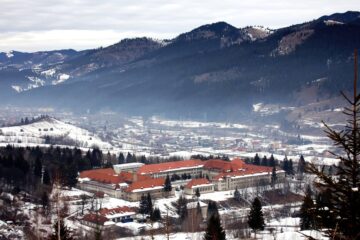 Colegiul Național Militar Câmpulung Moldovenesc foto Laurentiu Sbiera.jpg
