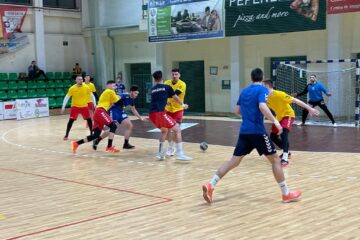 „Universitarii” au disputat la mijlocul acestei saptamani un joc test impotriva echipei secunde a clubului