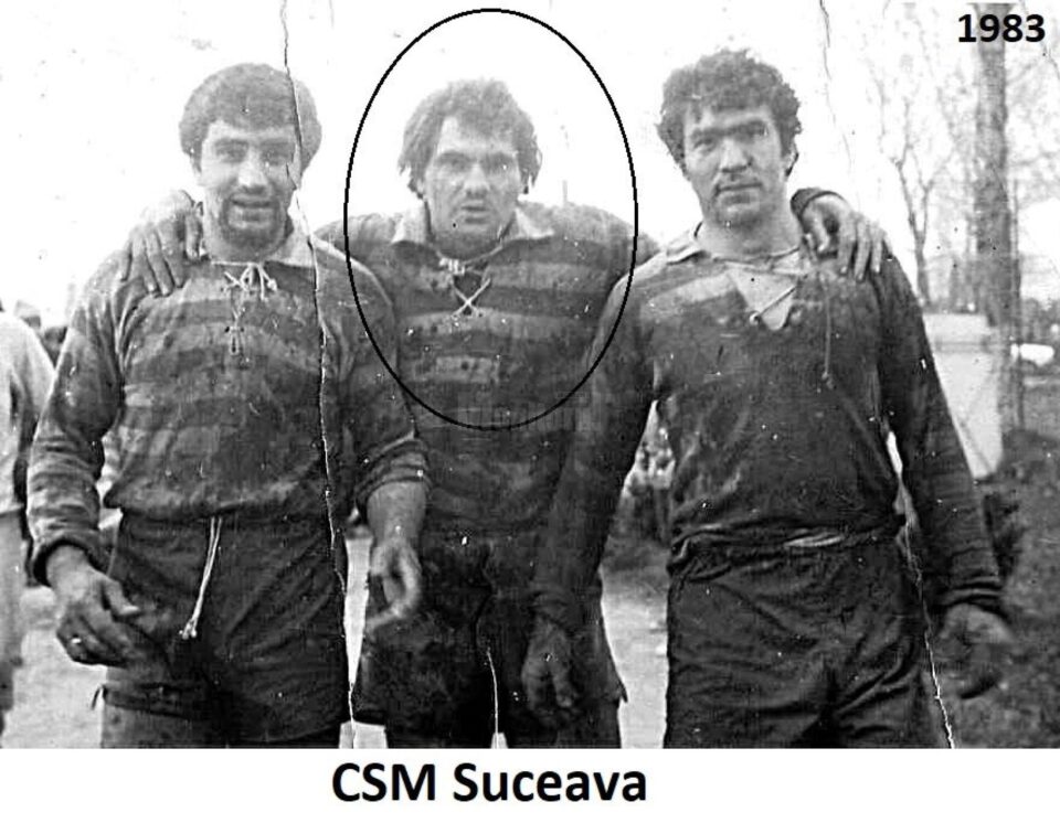 Ioan Țurcan, în mijloc