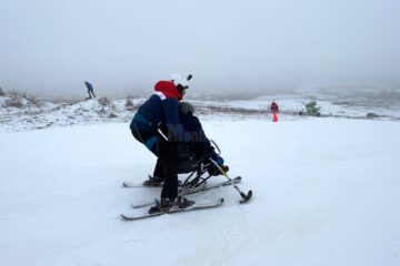 ski caiac pentru persoane cu dizabilitati