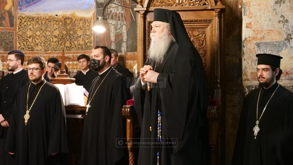 Participanții ședinței anuale a Adunării Eparhiale a Arhiepiscopiei Sucevei și Rădăuților din ianuarie 2022 4