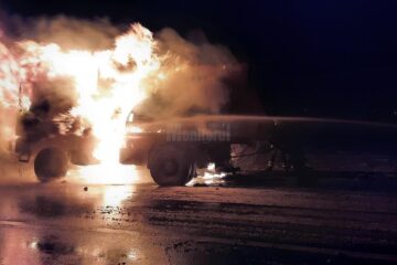 Utilajul de deszăpezire a ars violent
