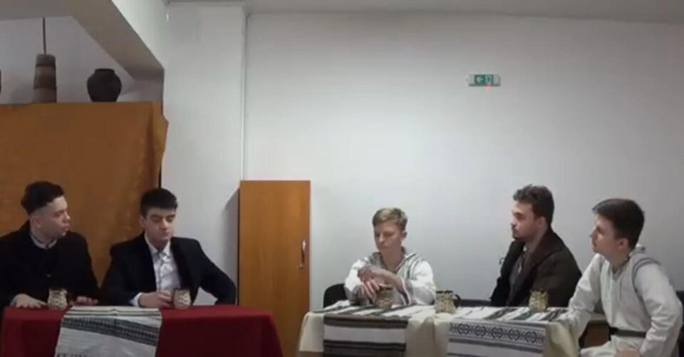 Unirea Principatelor, marcată printr-un moment artistic de elevi de la Colegiul „Mihai Eminescu” Suceava