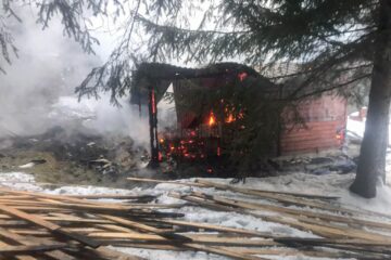 Incendiu la cantonul silvic din Gura Haitii - Șaru Dornei