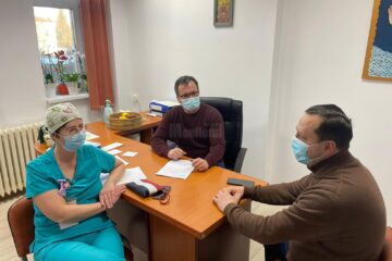 Prefectul Alexandru Moldovan s-a întâlnit cu directorul Spitalului Municipal Rădăuți, Dan Vatră