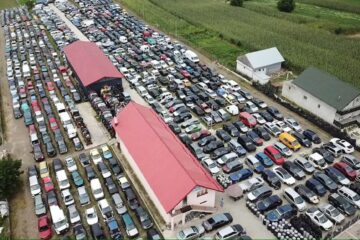 Sediul firmei de dezmembrări auto Mirel & M SRL Udești
