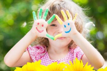 Trei elemente care promovează sănătatea emoțională în școală