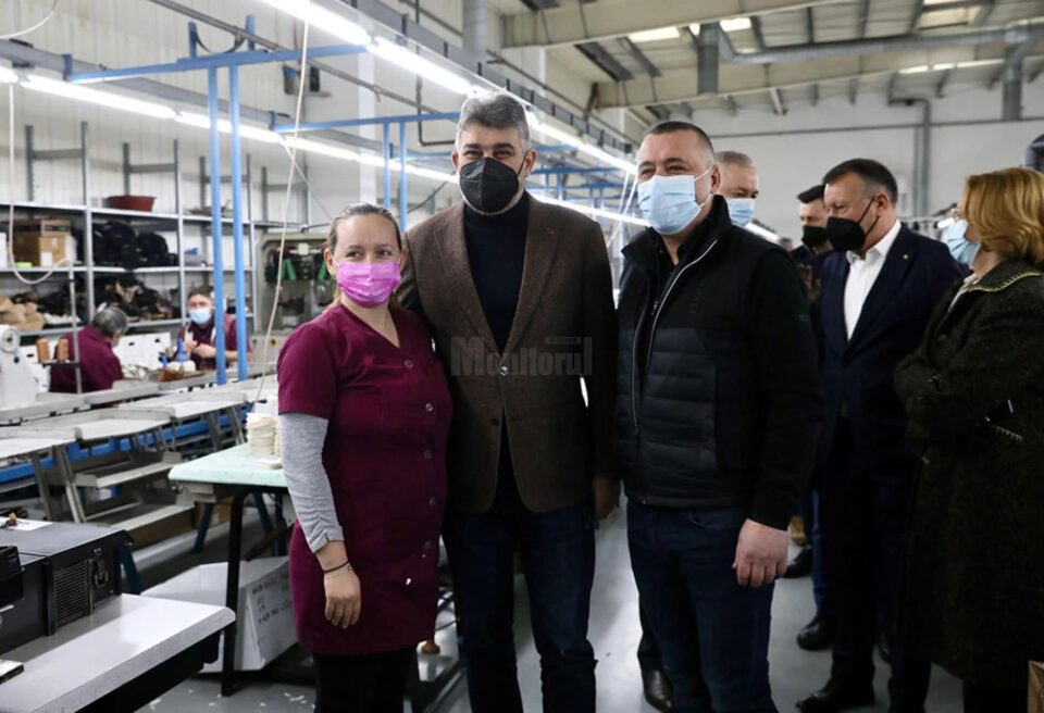 Marcel Ciolacu a vizitat fabrica de încălțăminte Denis din Suceava