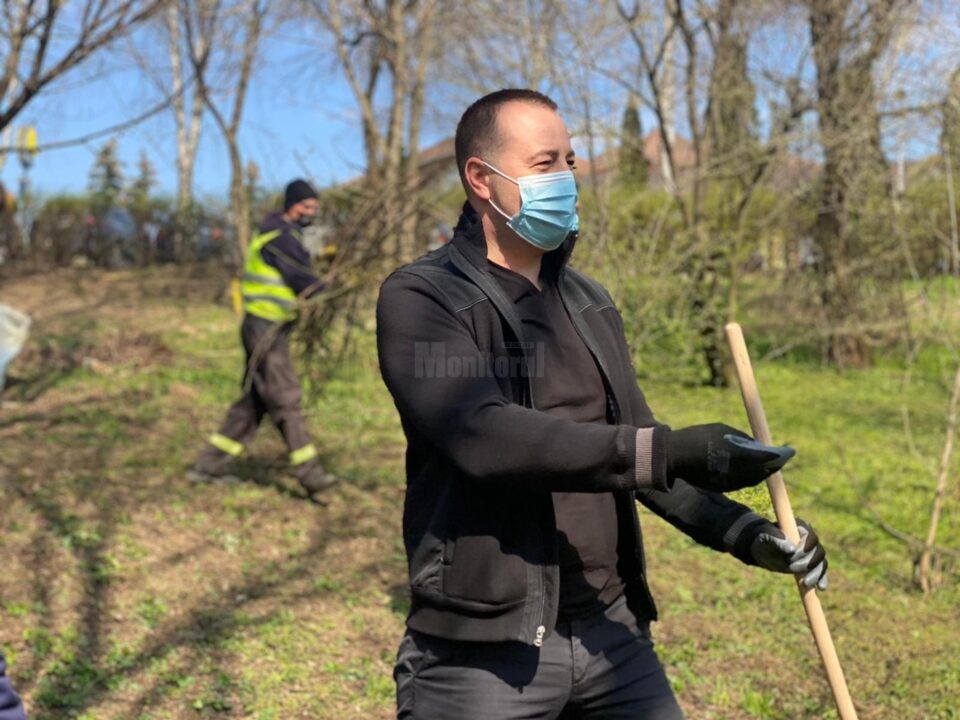 Lucian Harșovschi: „Pentru parcul Șipote s-a pierdut un an cu consultări și dezbateri. La Zamca a durat o lună de zile” Lucian Harșovschi: „Pentru parcul Șipote s-a pierdut un an cu consultări și dezbateri. La Zamca a durat o lună de zile”