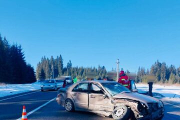 Mașinile implicate în accident
