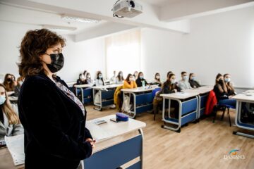 Activitatea „Femei de Știință din România”, la Colegiul „Dragoș Vodă”