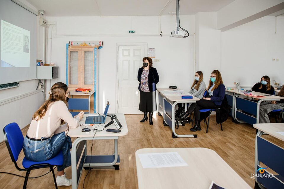 Activitatea „Femei de Știință din România”, la Colegiul „Dragoș Vodă”