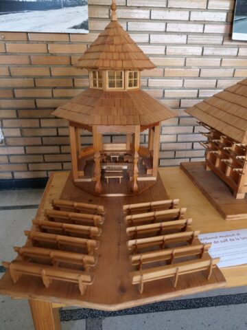 Arhitectură tradițională din Bucovina, în două expoziții complementare cu miniaturi construite din lemn și soluții de promovare