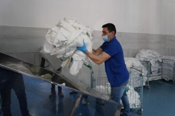 Aici se pot spăla 360 de tone de textile pe lună