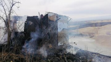 Anexa unei gospodării din Fântâna Mare a ars din cauza scânteilor zburate de la arderea unor resturi vegetale