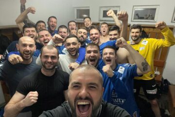 „Universitarii” se bucură după punctul smuls la Vaslui