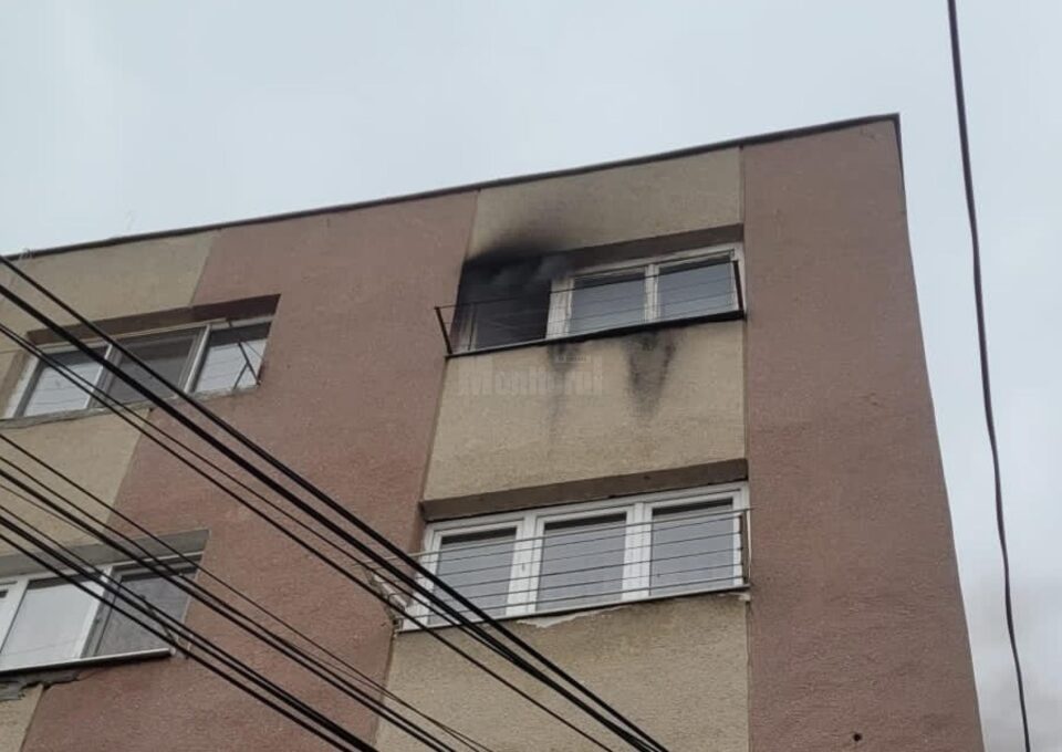 Garsoniera afectată de incendiu