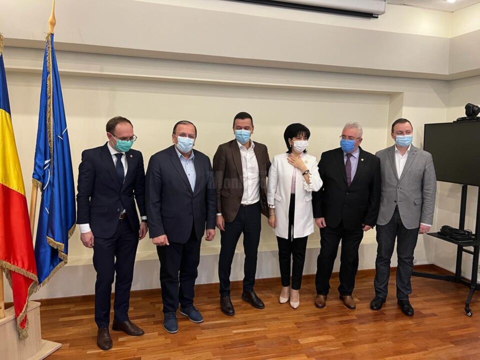 Autoritățile sucevene și botoșănene au semnat cu ministrul Transporturilor un protocol pentru construcția drumului expres Suceava - Botoșani