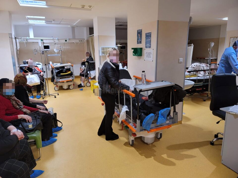 Din cauza numărului mic de medici, pacienții așteaptă și peste 6 ore un consult în UPU Din cauza numărului mic de medici, pacienții așteaptă și peste 6 ore un consult în UPU