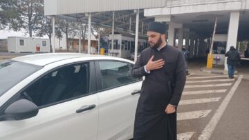 Sute de oameni din Ucraina au trecut dimineață frontiera la Siret, în România fugind din calea războiului 8