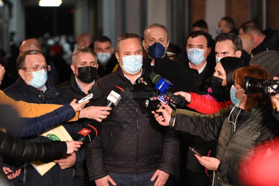 Prim-ministrul României, Nicolae Ciucă, a declarat, în Vama Siret, că 19.000 de refugiați din Ucraina au intrat în România de la începutul războiului Prim-ministrul României, Nicolae Ciucă, a declarat, în Vama Siret, că 19.000 de refugiați din Ucraina au intrat în România de la începutul războiului