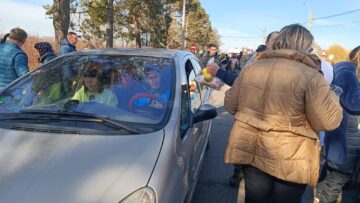 Dornici să scape de ororile războiului, în special pe cei dragi – copii, soții, părinți, mii de ucraineni au făcut tot posibilul să ajungă la frontieră, să traverseze în România 10